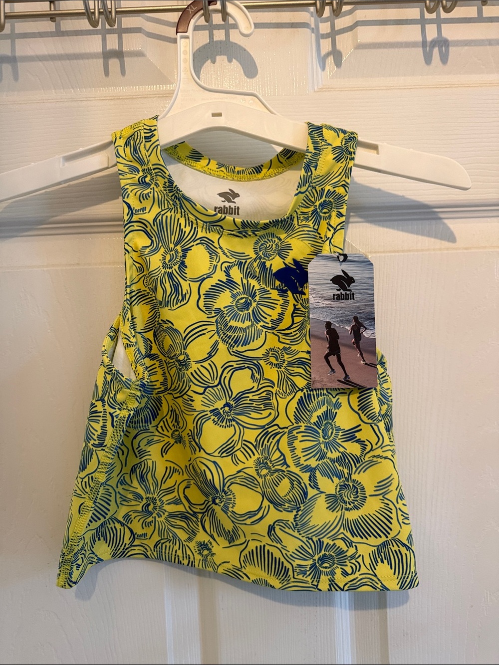 NWT Rabbit women’s Crop Hop Tech Tank Top